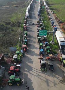 Αλεξανδρούπολη: Aφήνουν τη διέλευση φορτηγών στους Κήπους και στον κόμβο του Ορμενίου