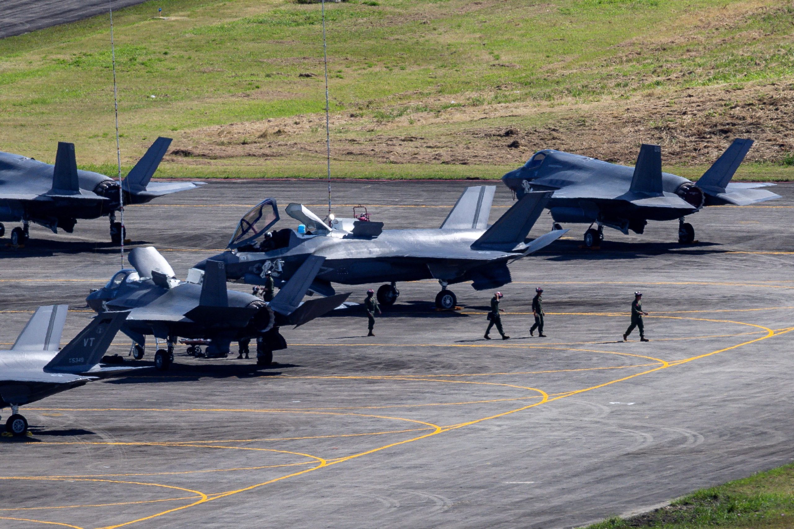 Οι ΗΠΑ βομβάρδισαν εργοστάσιο κοκαΐνης στη Βενεζουέλα Οι ΗΠΑ βομβάρδισαν εργοστάσιο κοκαΐνης στη Βενεζουέλα