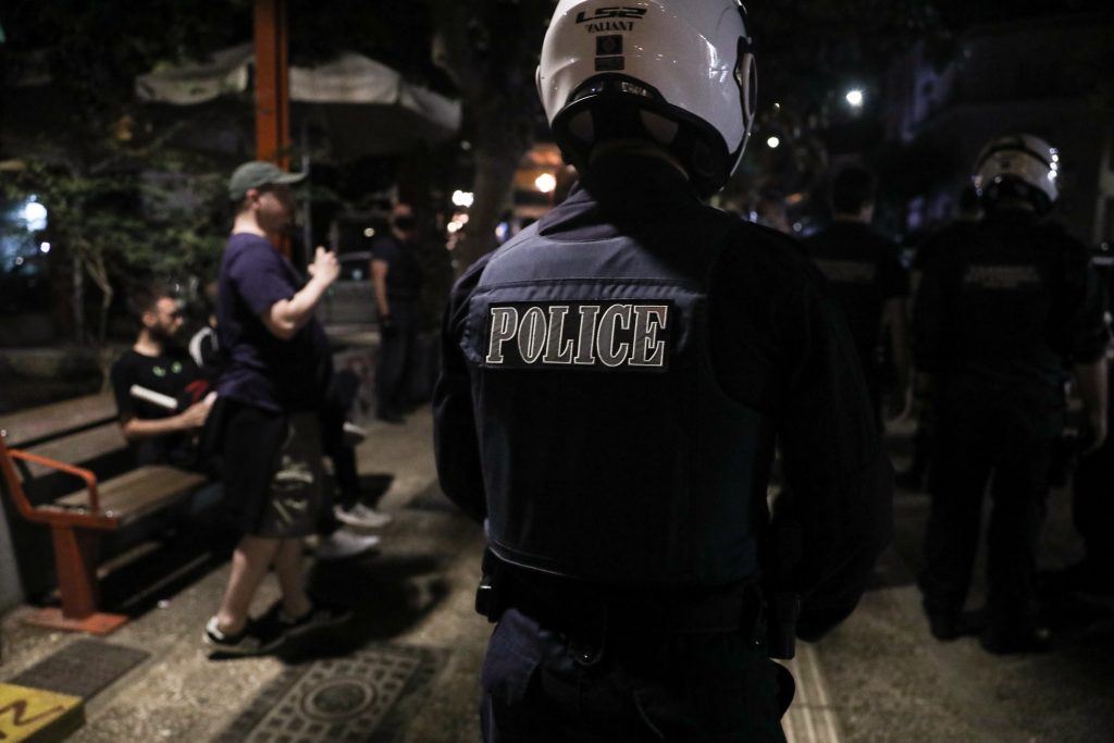 Χαλάνδρι: Συνελήφθη 16χρονος γιος βουλευτή του ΠΑΣΟΚ μετά από καταδίωξη – Κουζινομάχαιρο στην κατοχή του συνοδηγού