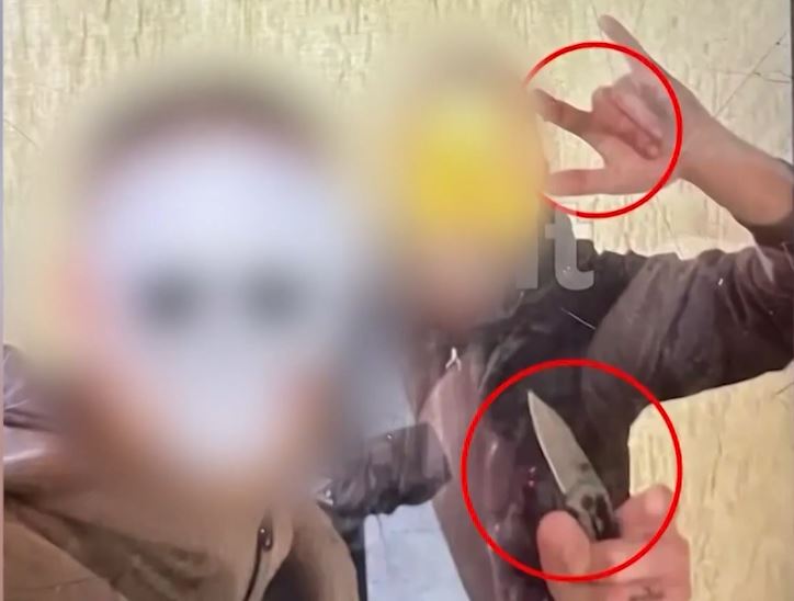 Παραδόθηκε ο ένας από τους δύο δράστες που μαχαίρωσαν τον 14χρονο στον Χολαργό