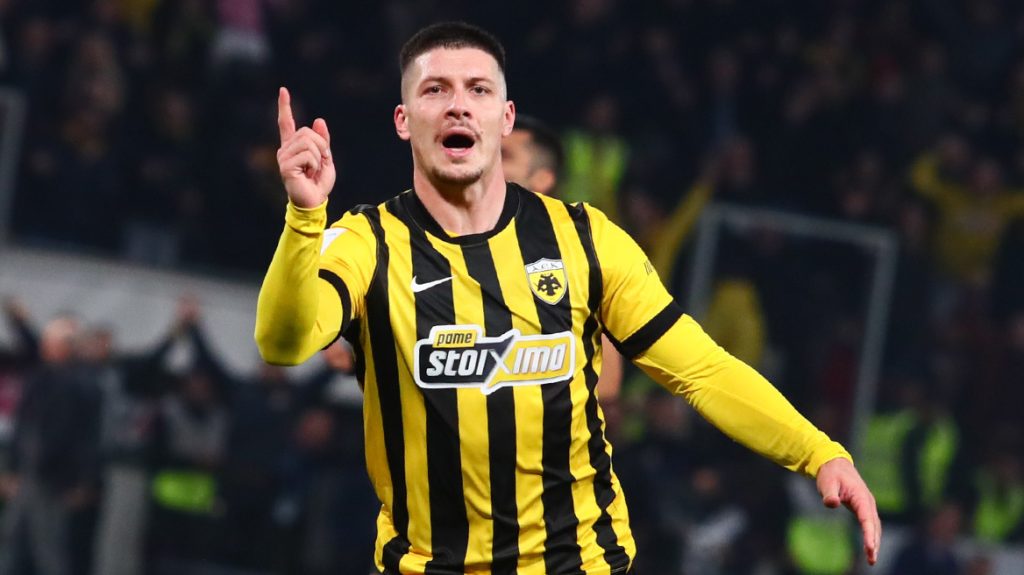 Διαιτητής και VAR δεν είδαν τα φάουλ πριν τα δύο γκολ της ΑΕΚ