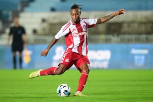 Με τον winger Μαρτίνς στον διάδρομο της πρόκρισης