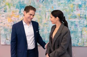 «Μια νύχτα μόνο»: Νέες backstage φωτογραφίες από τα γυρίσματα της σειράς του MEGA