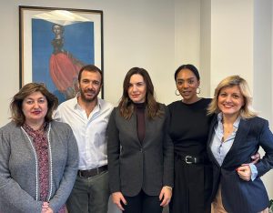 Όλγα Κεφαλογιάννη στη Le Figaro: Επενδύσεις και νέα προϊόντα για αύξηση τουριστικών εισπράξεων