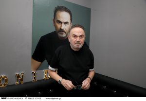 Τα θαύμα του Σταμάτη Γονίδη: Παιδί ξύπνησε από κώμα όταν του τραγούδησε στο αυτί (video)