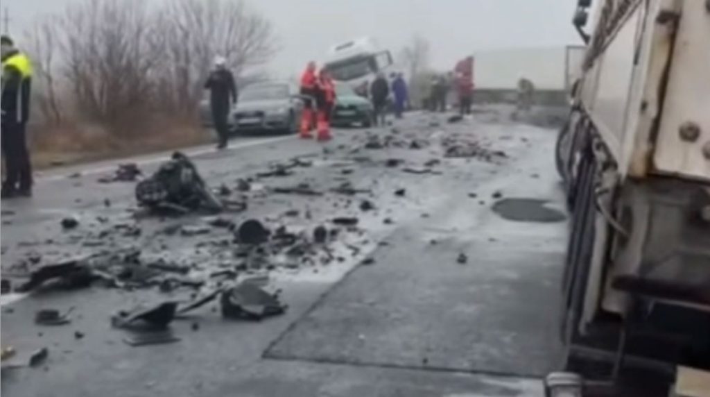 Δυστύχημα στη Ρουμανία: Θρήνος για τους Έλληνες οπαδούς – Τα ερωτήματα γύρω από το φονικό τροχαίο