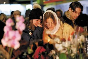 LIVE: Ξεκίνησε η συνέντευξη Τύπου των ελβετικών αρχών για την τραγωδία στο Κραν Μοντανά