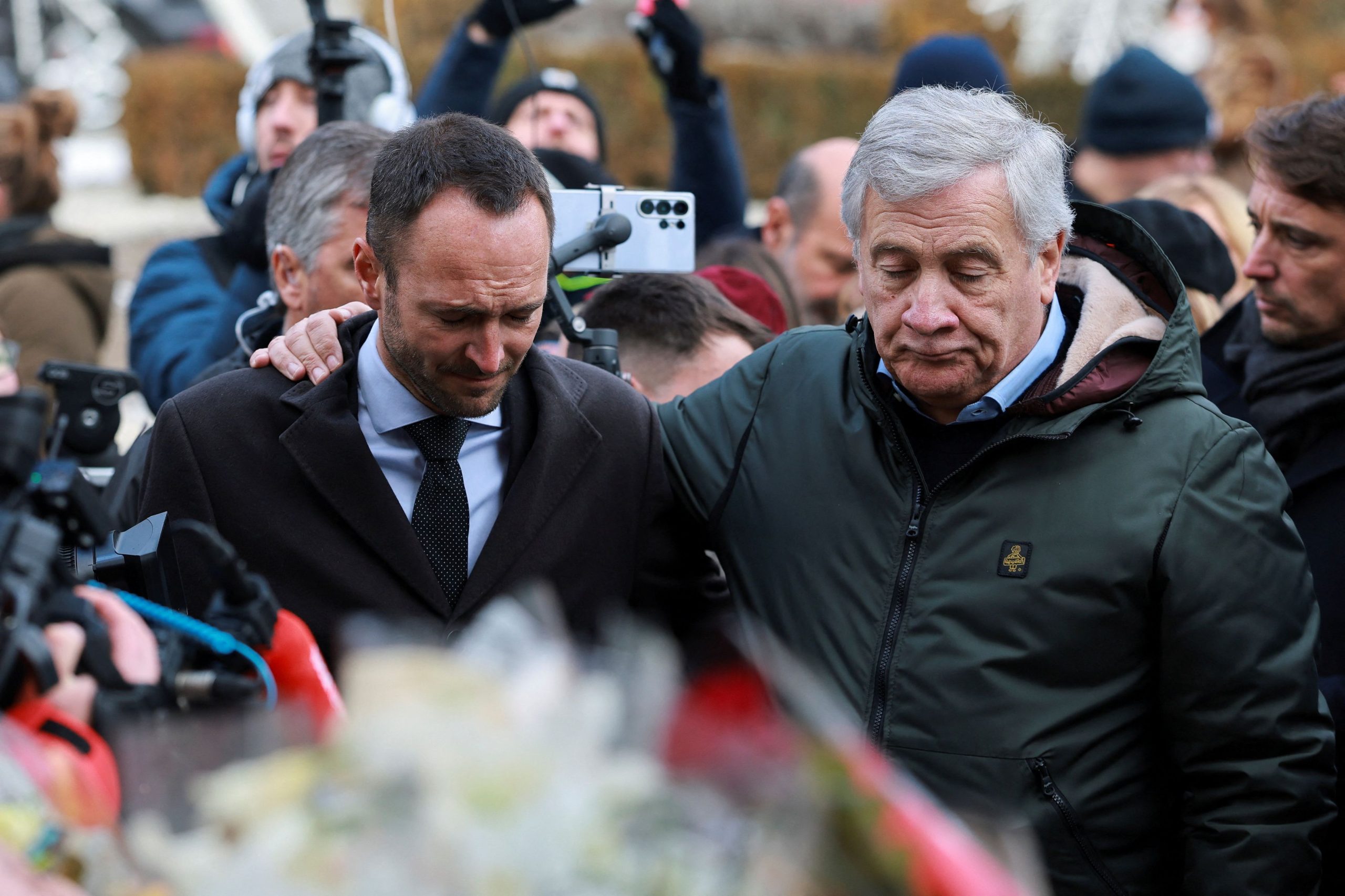 Κραν Μοντανά: Ο Ιταλός ΥΠΕΞ Αντόνιο Ταγιάνι στο σημείο της τραγωδίας – «Να αποδωθούν ευθύνες»