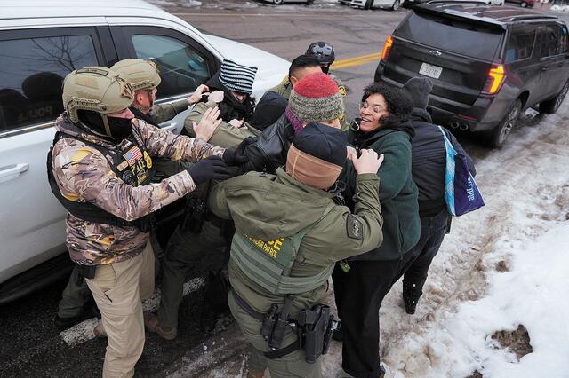 ΗΠΑ: Το Υπουργείο Εσωτερικής Ασφάλειας στέλνει εκατοντάδες αστυνομικούς στη Μινεσότα