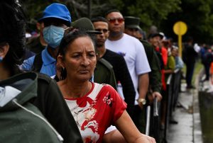 Κούβα: Χιλιάδες Κουβανοί διαδηλώνουν μπροστά από την πρεσβεία των ΗΠΑ στην Αβάνα