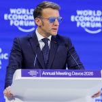 Έμμεση επίθεση Μακρόν σε Τραμπ από το Νταβός – «Προτιμούμε τον σεβασμό από τους νταήδες»