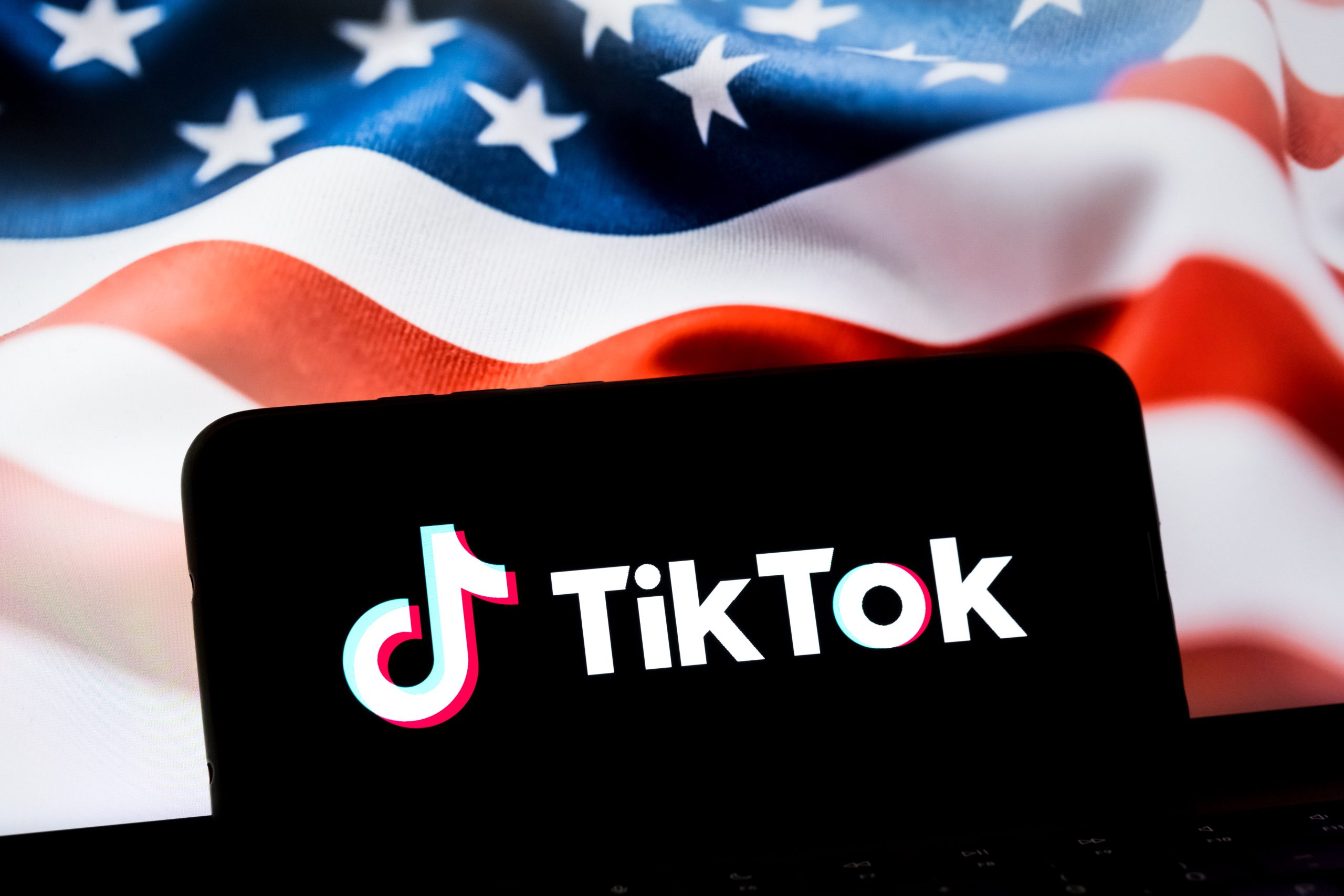 Έ&rho;&epsilon;&upsilon;&nu;&alpha; &gamma;&iota;&alpha; &tau;&omicron; TikTok &zeta;&eta;&tau;ά &omicron; &kappa;&upsilon;&beta;&epsilon;&rho;&nu;ή&tau;&eta;&sigmaf; &tau;&eta;&sigmaf; &Kappa;&alpha;&lambda;&iota;&phi;ό&rho;&nu;&iota;&alpha;&sigmaf; &ndash; &Mu;&iota;&lambda;ά &gamma;&iota;&alpha; &lambda;&omicron;&gamma;&omicron;&kappa;&rho;&iota;&sigma;ί&alpha; &pi;&epsilon;&rho;&iota;&epsilon;&chi;ό&mu;&epsilon;&nu;&omicron;&upsilon; &kappa;&alpha;&tau;ά &tau;&omicron;&upsilon; &Tau;&rho;&alpha;&mu;&pi;