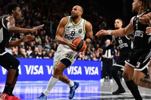 Βίρτους Μπολόνια – Φενέρμπαχτσε 80-85: Μεγάλη άμυνα και ο Χόρτον-Τάκερ οδήγησε την Φενέρ σε σπουδαίο «διπλό»