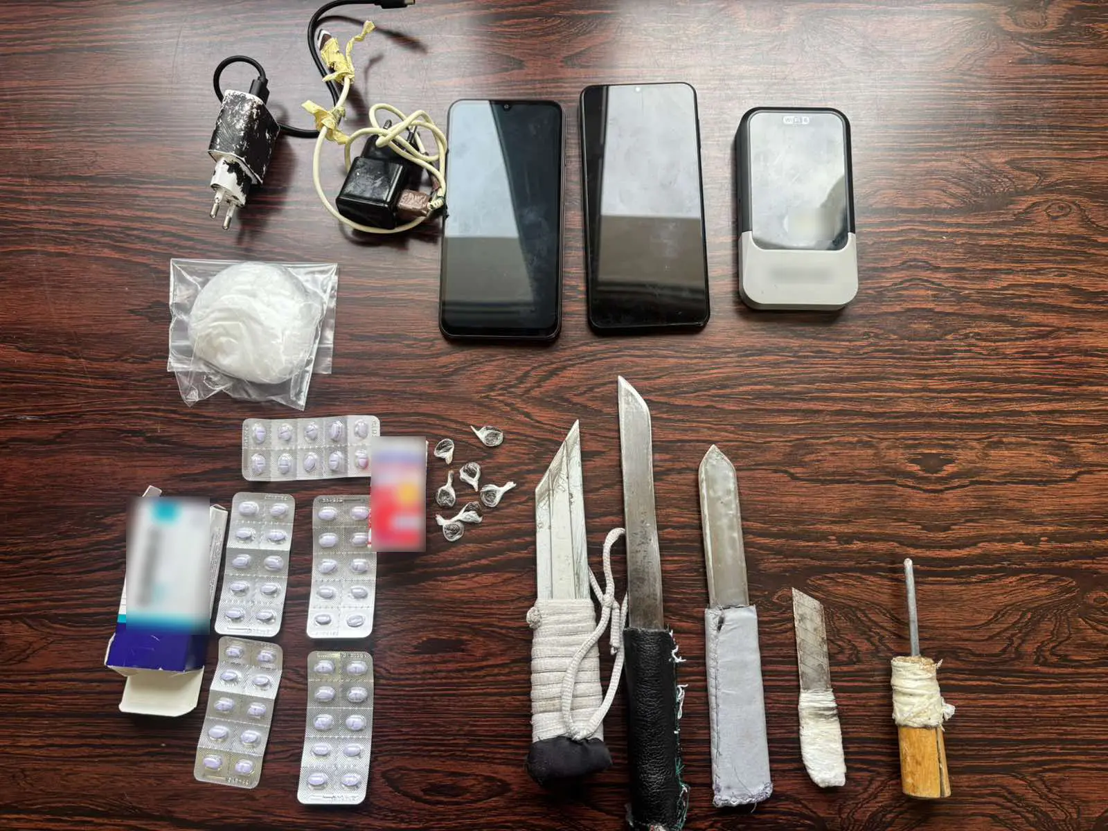 &Epsilon;&pi;&iota;&chi;&epsilon;ί&rho;&eta;&sigma;&eta; &laquo;&sigma;&kappa;&omicron;ύ&pi;&alpha;&raquo; &sigma;&tau;&iota;&sigmaf; &phi;&upsilon;&lambda;&alpha;&kappa;έ&sigmaf; &Mu;&alpha;&lambda;&alpha;&nu;&delta;&rho;ί&nu;&omicron;&upsilon;: &Tau;&iota; έ&kappa;&rho;&upsilon;&beta;&alpha;&nu; 12 &kappa;&epsilon;&lambda;&iota;ά