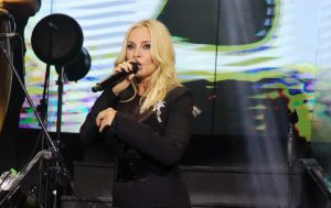 Viral η Πέγκυ Ζήνα στο TikTok: Μιμείται την «Αμαλία» από το «Παρά Πέντε»