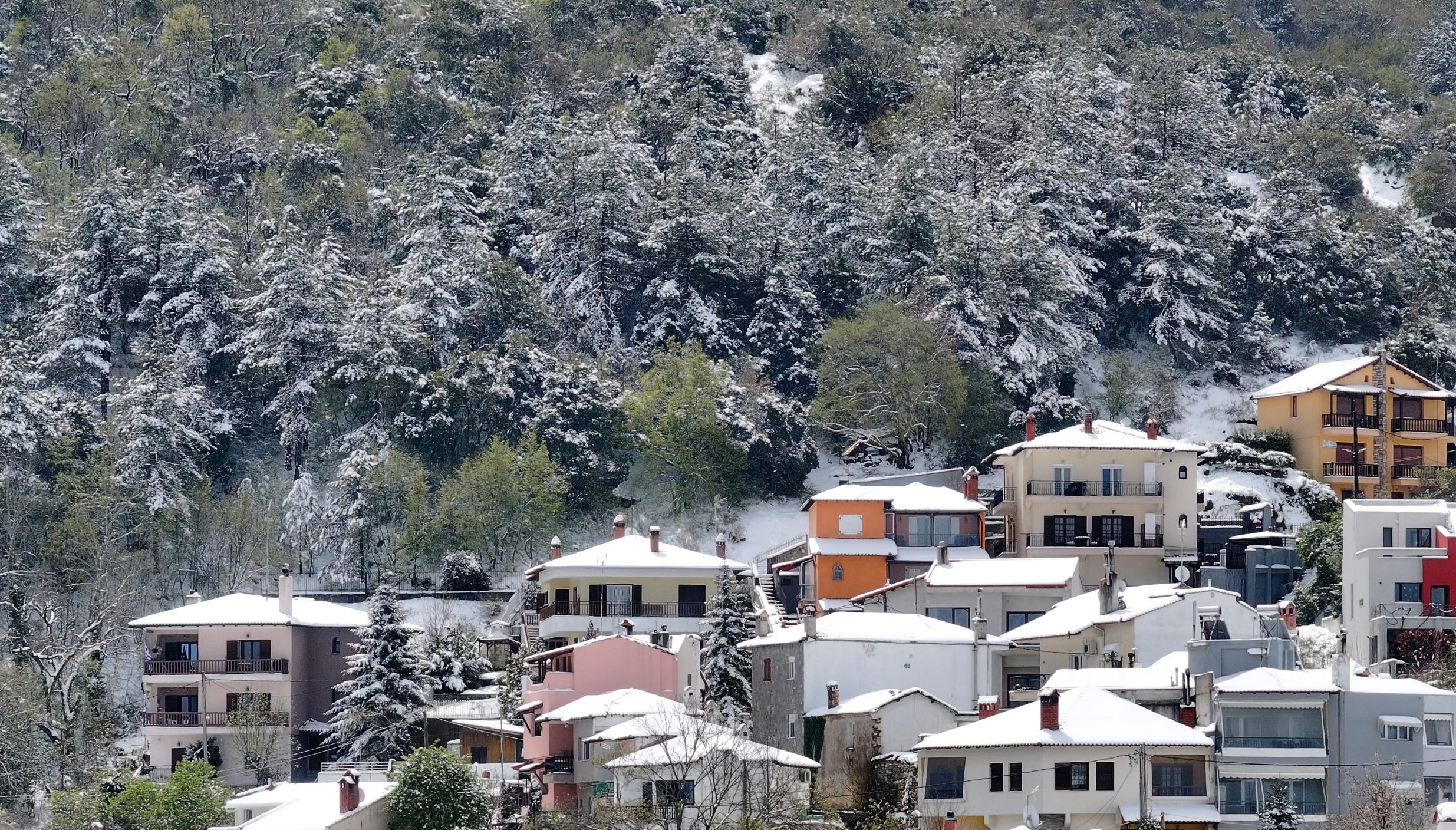 &laquo;&Pi;ό&lambda;&epsilon;&mu;&omicron;&sigmaf;&raquo; &mu;&epsilon;&tau;&epsilon;&omega;&rho;&omicron;&lambda;ό&gamma;&omega;&nu; &gamma;&iota;&alpha; &tau;&omicron; &laquo;&pi;&omicron;&lambda;&iota;&kappa;ό &epsilon;&xi;&pi;&rho;έ&sigmaf;&raquo; &ndash; &Tau;&iota; &lambda;έ&epsilon;&iota; &omicron; &Gamma;&iota;ά&nu;&nu;&eta;&sigmaf; &Kappa;&alpha;&lambda;&lambda;&iota;ά&nu;&omicron;&sigmaf;