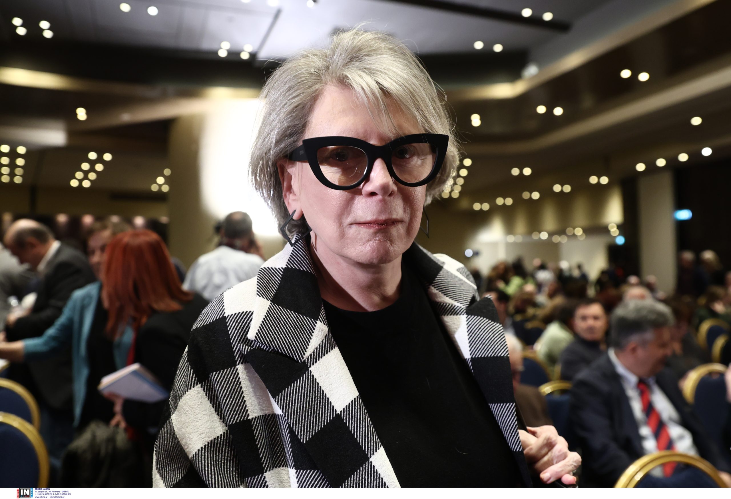 Έ&lambda;&epsilon;&nu;&alpha; &Alpha;&kappa;&rho;ί&tau;&alpha;: &laquo;Έ&chi;&omega; &kappa;ά&nu;&epsilon;&iota; έ&kappa;&tau;&rho;&omega;&sigma;&eta; &ndash; &Sigma;&upsilon;&chi;&nu;ά &alpha;&nu;&alpha;&rho;&omega;&tau;&iota;έ&tau;&alpha;&iota; &pi;&omicron;&iota;&alpha; &theta;&alpha; ή&tau;&alpha;&nu; &eta; &zeta;&omega;ή &tau;&omicron;&upsilon; &pi;&alpha;&iota;&delta;&iota;&omicron;ύ &pi;&omicron;&upsilon; &delta;&epsilon;&nu; &gamma;&epsilon;&nu;&nu;ή&theta;&eta;&kappa;&epsilon;&raquo;