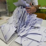 Δημοσκόπηση RealPolls: Προβάδισμα Καρυστιανού έναντι Μητσοτάκη και Τσίπρα –  Η μεγάλη ανατροπή στα κόμματα που μπαίνουν στη Βουλή