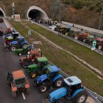 Αγρότες: Ώρα αποφάσεων στα μπλόκα – Σήμερα στη Νίκαια η πανελλαδική σύσκεψη