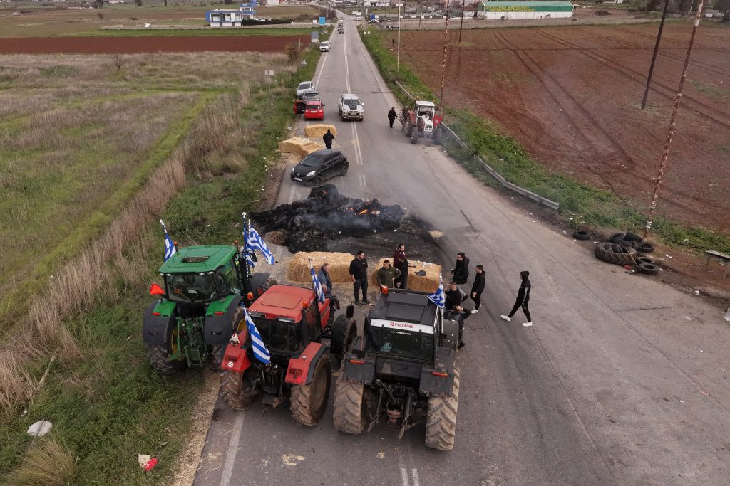 Αγρότες: Πρόταση για συλλαλητήριο στην Αθήνα την ώρα της συνάντησης με Μητσοτάκη από το μπλόκο της Νίκαιας