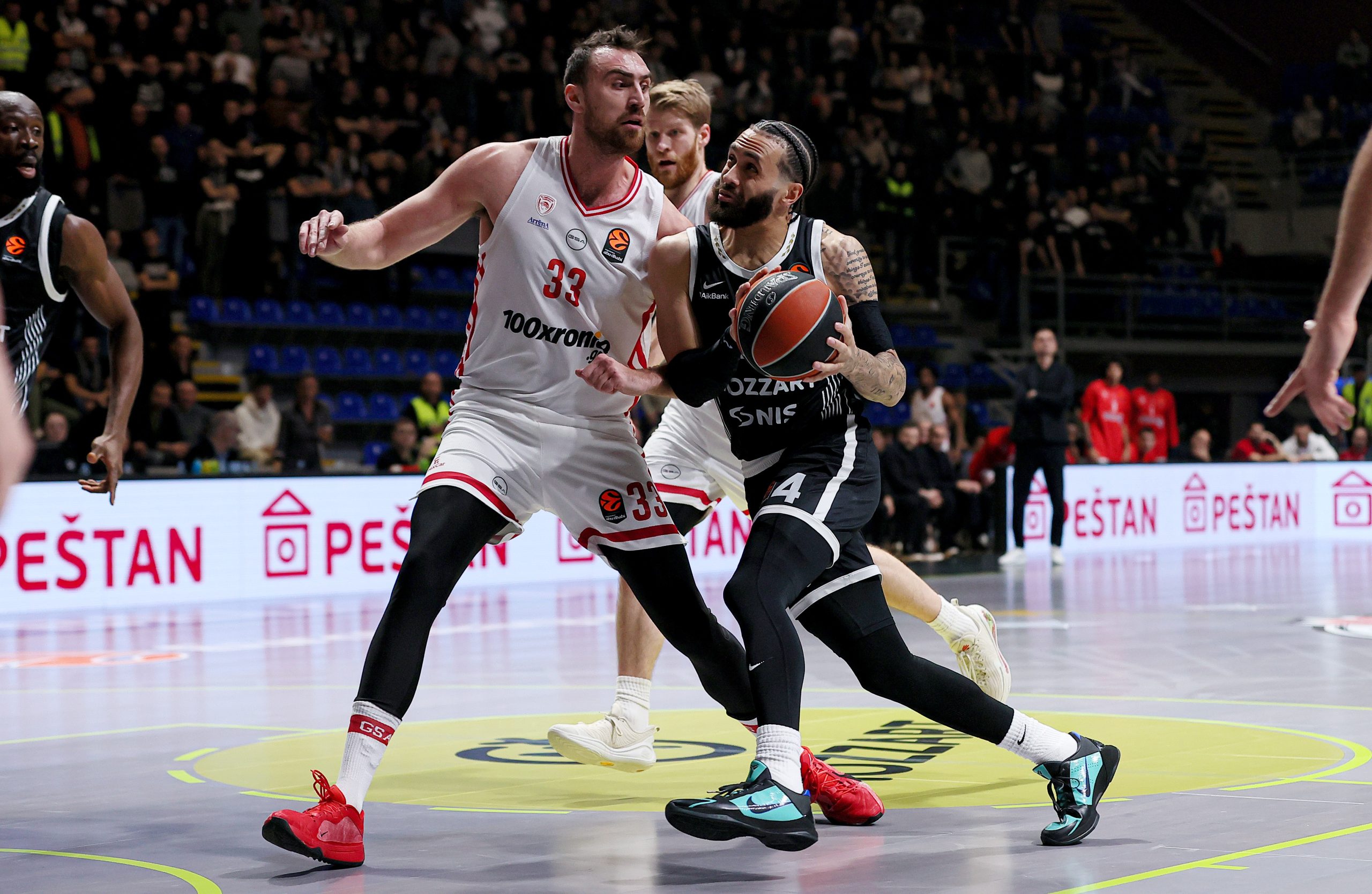 &Mu;&pi;ά&sigma;&kappa;&epsilon;&tau; &sigma;&tau;&eta;&nu; &laquo;&sigma;&phi;&alpha;ί&rho;&alpha;&raquo; &tau;&omicron;&upsilon; &iota;&delta;&epsilon;&alpha;&tau;&omicron;ύ