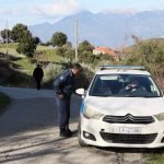 Έγκλημα στην Αιτωλοακαρνανία: Ισχυρές αστυνομικές δυνάμεις στα σπίτια των δύο οικογενειών