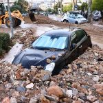 Γιατί η λαίλαπα της κακοκαιρίας έπνιξε Βάρη και Γλυφάδα: Τα αίτια και οι αμαρτίες του παρελθόντος