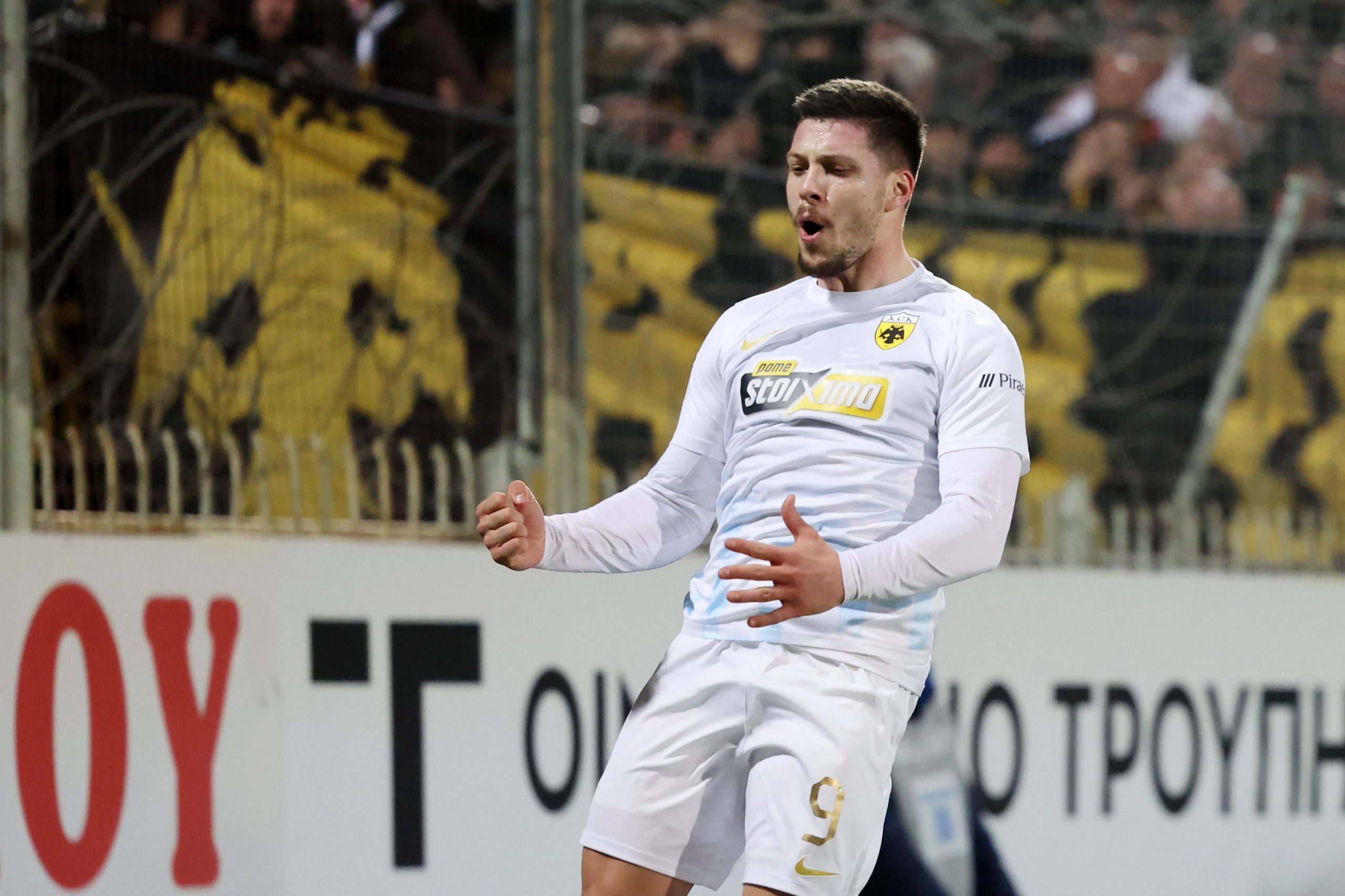 &Lambda;&omicron;ύ&kappa;&alpha;&hellip; &Sigma;&tau;&rho;&alpha;&kappa;ό&sigma;&alpha;: &Omicron; έ&nu;&alpha;&sigmaf; &epsilon;&kappa;&tau;έ&lambda;&epsilon;&sigma;&epsilon;, &omicron; ά&lambda;&lambda;&omicron;&sigmaf; &tau;&eta;&nu; έ&sigma;&omega;&sigma;&epsilon;!