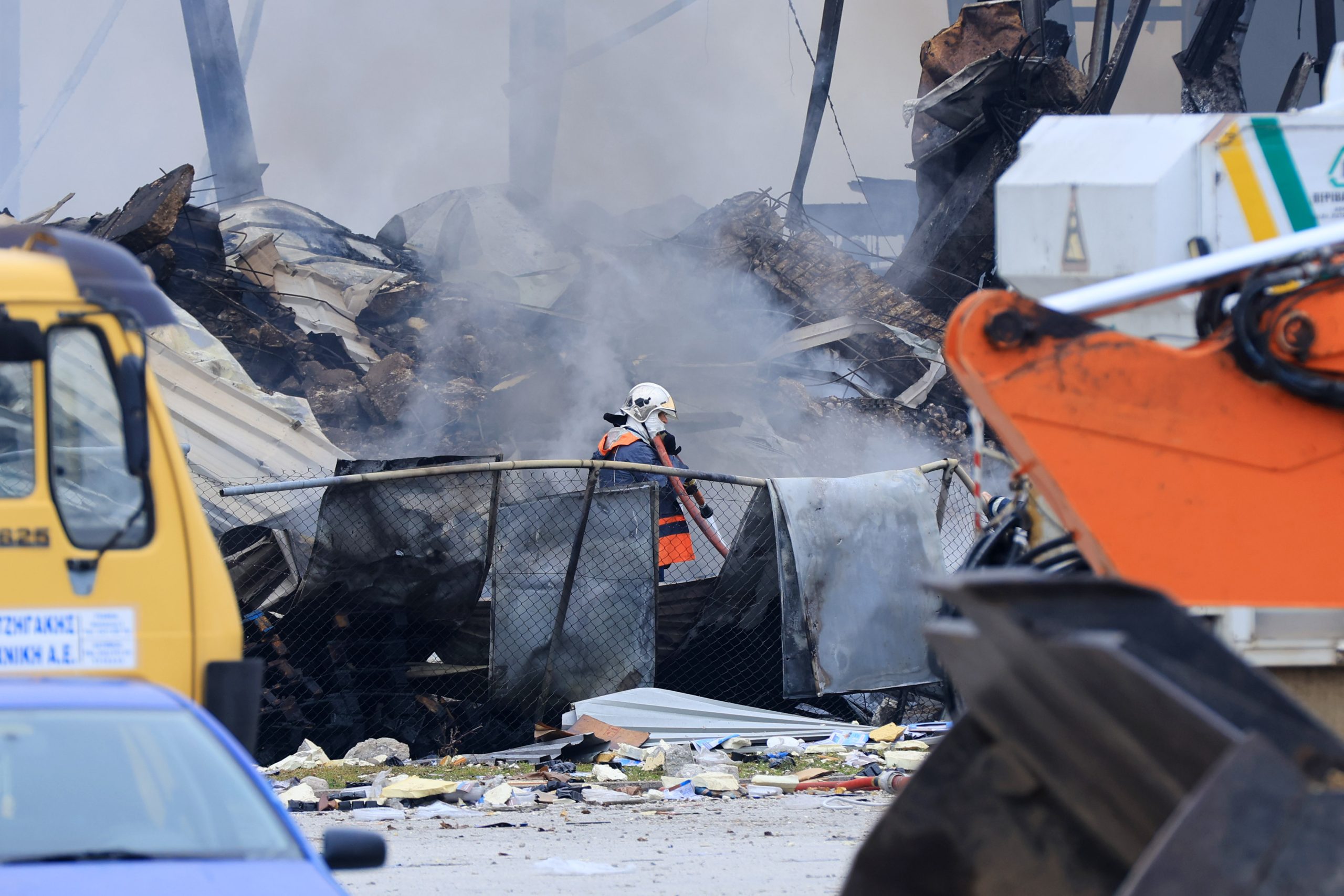 &Tau;&rho;ί&kappa;&alpha;&lambda;&alpha;: &Beta;ί&nu;&tau;&epsilon;&omicron; &nu;&tau;&omicron;&kappa;&omicron;&upsilon;&mu;έ&nu;&tau;&omicron; &alpha;&pi;ό &tau;&iota;&sigmaf; &pi;&rho;ώ&tau;&epsilon;&sigmaf; &sigma;&tau;&iota;&gamma;&mu;έ&sigmaf; &mu;&epsilon;&tau;ά &tau;&eta;&nu; έ&kappa;&rho;&eta;&xi;&eta; &sigma;&tau;&omicron; &epsilon;&rho;&gamma;&omicron;&sigma;&tau;ά&sigma;&iota;&omicron; &ndash; &Mu;&eta;&tau;έ&rho;&alpha; 2 &pi;&alpha;&iota;&delta;&iota;ώ&nu; &eta; &alpha;&gamma;&nu;&omicron;&omicron;ύ&mu;&epsilon;&nu;&eta;