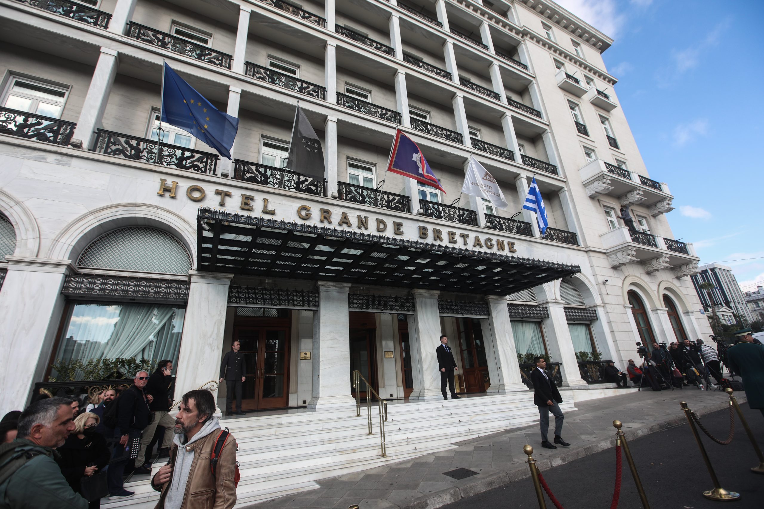 &Mu;&epsilon;&gamma;ά&lambda;&eta; &Beta;&rho;&epsilon;&tau;&alpha;&nu;&nu;ί&alpha;: &Kappa;έ&nu;&tau;&rho;&omicron; &epsilon;&xi;&omicron;&upsilon;&sigma;&iota;ώ&nu; &kappa;&alpha;&iota; &zeta;&upsilon;&mu;ώ&sigma;&epsilon;&omega;&nu;