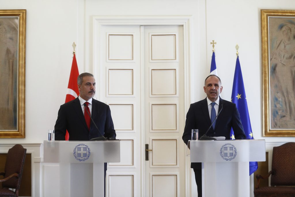 Τηλεφωνική επικοινωνία Γεραπετρίτη – Φιντάν: Στο επίκεντρο οι διμερείς σχέσεις