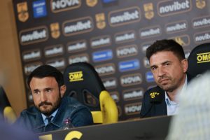 Ο… επίμονος Ρέγες, ο Μπάρμπα και τα στόπερ