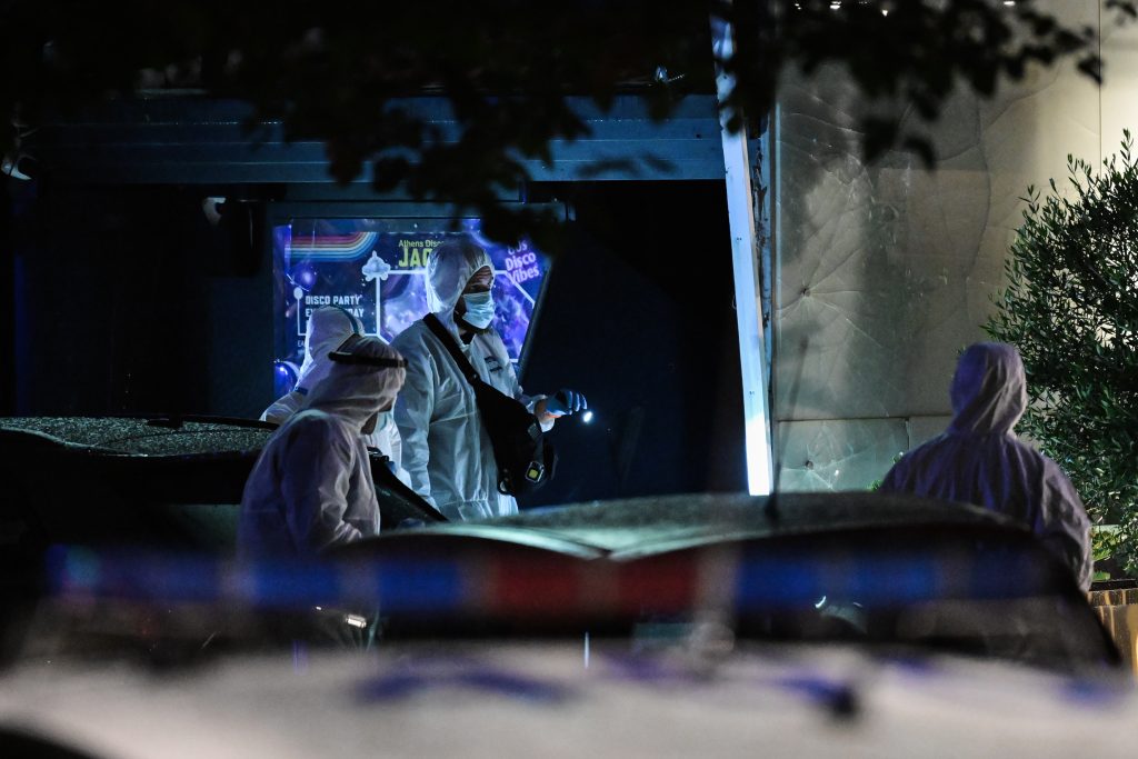 Εξιχνίαση έκρηξης στην Jacky.O: Μετέφεραν τη βόμβα σε σακούλα – Το βαρύ ποινικό παρελθόν των συλληφθέντων