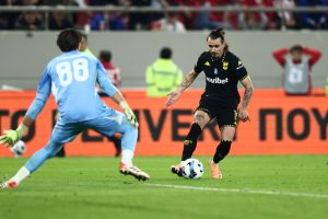 Ανεβάζουν ρυθμούς Αλφαρέλα και Γένσεν