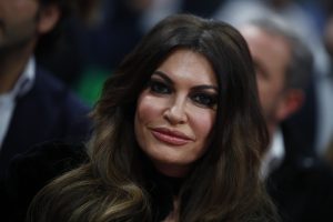 Τραγωδία στα Τρίκαλα: Συλλυπητήριο μήνυμα της Κίμπερλι Γκίλφοϊλ για την φονική έκρηξη στη «Βιολάντα»