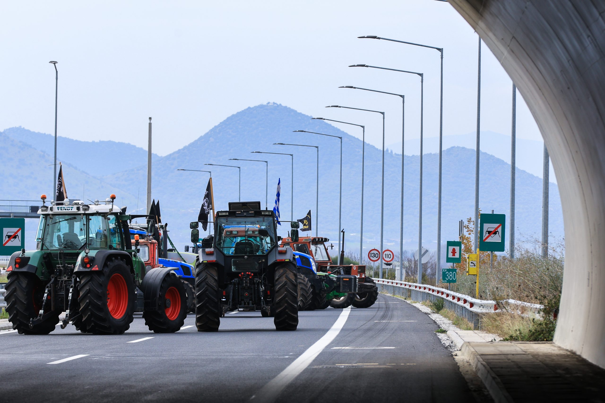 &laquo;&Gamma;&omicron;&lambda;&gamma;&omicron;&theta;ά&sigmaf;&raquo; &eta; &epsilon;&pi;&iota;&sigma;&tau;&rho;&omicron;&phi;ή &tau;&omega;&nu; &epsilon;&kappa;&delta;&rho;&omicron;&mu;έ&omega;&nu; &sigma;&tau;&eta;&nu; &Alpha;&theta;ή&nu;&alpha; &ndash; &Pi;&omicron;ύ &epsilon;&nu;&tau;&omicron;&pi;ί&zeta;&omicron;&nu;&tau;&alpha;&iota; &tau;&alpha; &sigma;&omicron;&beta;&alpha;&rho;ό&tau;&epsilon;&rho;&alpha; &pi;&rho;&omicron;&beta;&lambda;ή&mu;&alpha;&tau;&alpha;