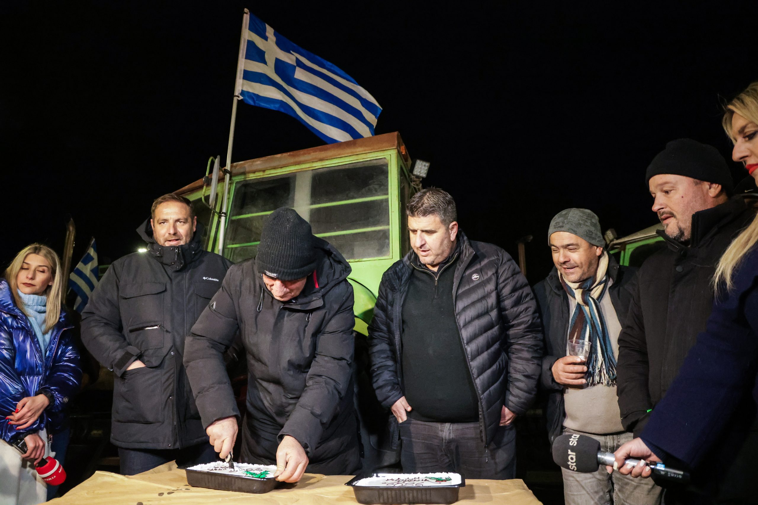 &Pi;&rho;&omega;&tau;&omicron;&chi;&rho;&omicron;&nu;&iota;ά &sigma;&tau;&alpha; &mu;&pi;&lambda;ό&kappa;&alpha; έ&kappa;&alpha;&nu;&alpha;&nu; &omicron;&iota; &alpha;&gamma;&rho;ό&tau;&epsilon;&sigmaf; - &Kappa;&rho;ί&sigma;&iota;&mu;&eta; &eta; &pi;&alpha;&nu;&epsilon;&lambda;&lambda;&alpha;&delta;&iota;&kappa;ή &sigma;ύ&sigma;&kappa;&epsilon;&psi;&eta; &tau;&eta;&nu; &Kappa;&upsilon;&rho;&iota;&alpha;&kappa;ή