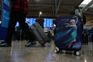 Μπλακ άουτ στα αεροδρόμια: 2.000 βαλίτσες χάθηκαν στο «Ελ. Βενιζέλος»