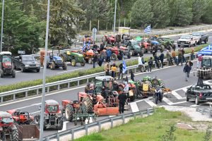 Αγρότες: «Δεν πάμε για διαπραγματεύσεις σαν ζητιάνοι» – Κλιμακώνουν εν αναμονή των κυβερνητικών ανακοινώσεων
