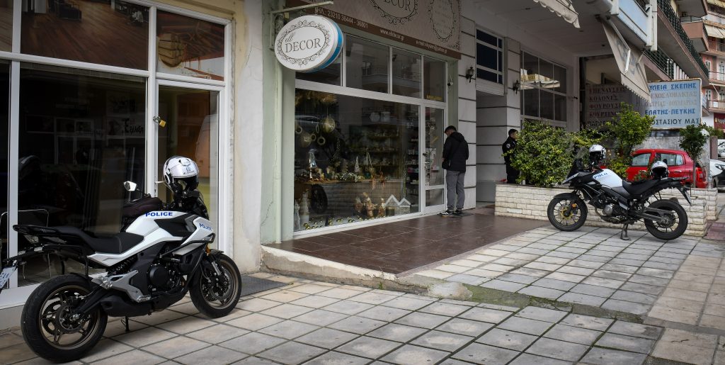 Σέρρες: Τι «έδειξε» η νεκροψία για τον θανάσιμο τραυματισμό του 17χρονου – «Αν φταίει ο γιος μου να πληρώσει», λέει η μητέρα του συλληφθέντα