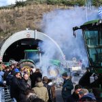 Αγρότες: Δέχονται την πρόσκληση για συνάντηση με τον Πρωθυπουργό την Τρίτη