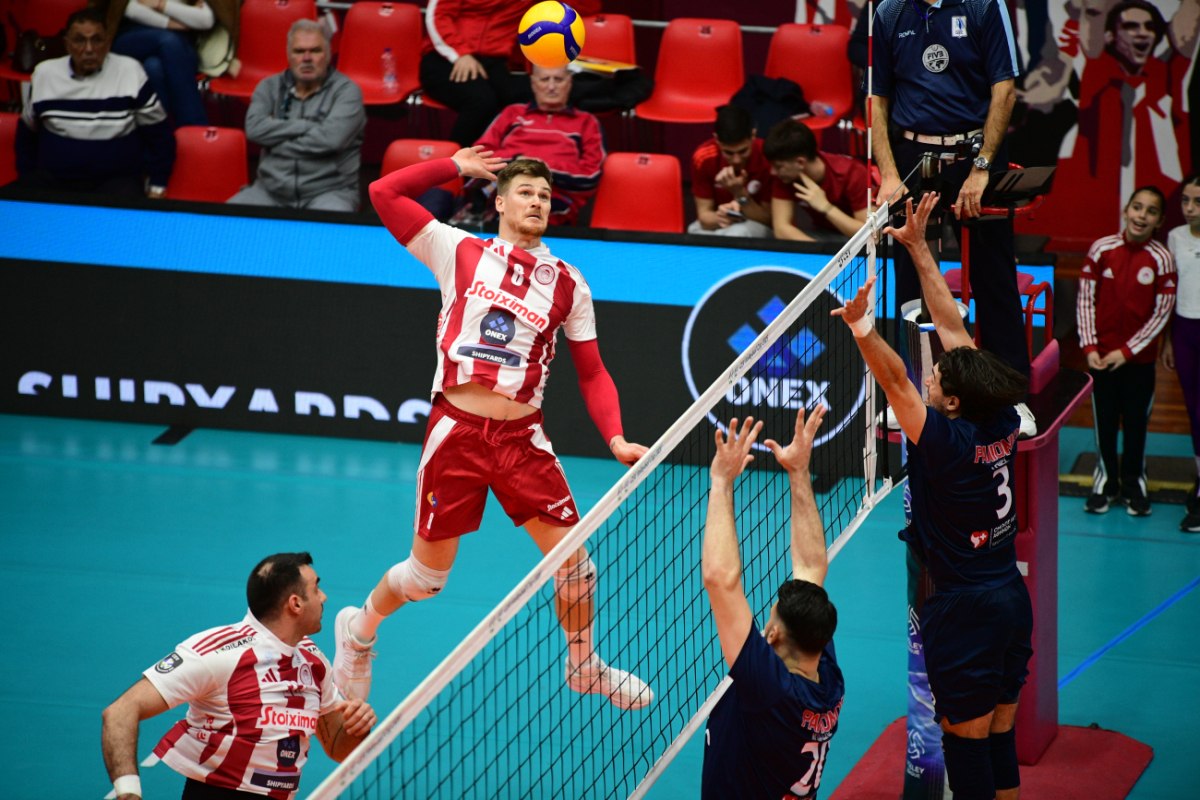 &Omicron;&lambda;&upsilon;&mu;&pi;&iota;&alpha;&kappa;ό&sigmaf; &ndash; &Pi;&alpha;&nu;&iota;ώ&nu;&iota;&omicron;&sigmaf; 3-1: &Mu;&epsilon; &phi;ό&rho;&alpha; &alpha;&pi;ό &tau;&eta;&nu; &epsilon;&upsilon;&rho;&omega;&pi;&alpha;ϊ&kappa;ή &pi;&rho;ό&kappa;&rho;&iota;&sigma;&eta; &omicron;&iota; &laquo;&epsilon;&rho;&upsilon;&theta;&rho;ό&lambda;&epsilon;&upsilon;&kappa;&omicron;&iota;&raquo;