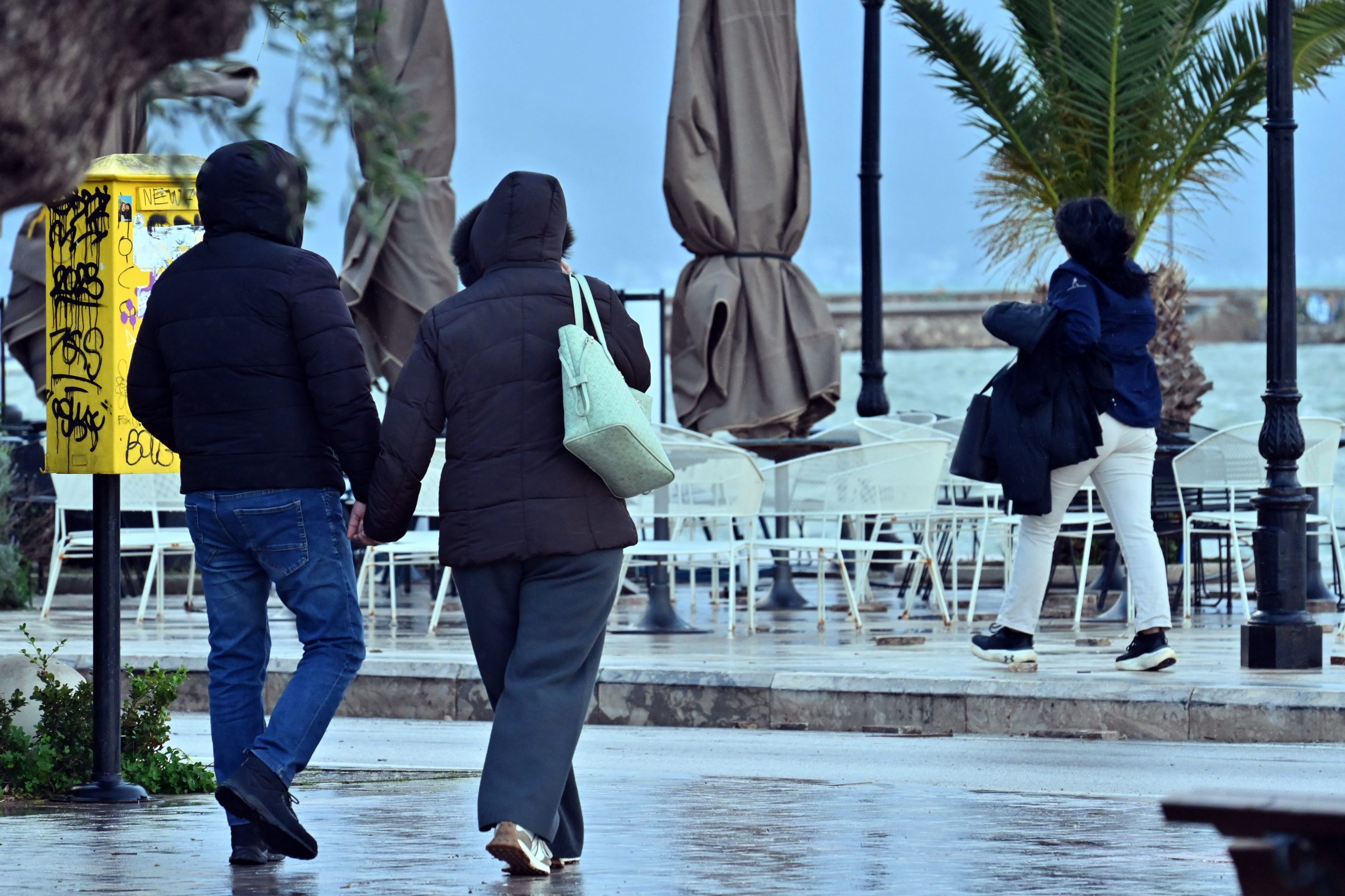 &Sigma;&epsilon; &chi;&epsilon;&iota;&mu;&epsilon;&rho;&iota;&nu;&omicron;ύ&sigmaf; &rho;&upsilon;&theta;&mu;&omicron;ύ&sigmaf; &omicron; &kappa;&alpha;&iota;&rho;ό&sigmaf; &alpha;&pi;ό &tau;&eta;&nu; &Kappa;&upsilon;&rho;&iota;&alpha;&kappa;ή &mu;&epsilon; &pi;&tau;ώ&sigma;&eta; &theta;&epsilon;&rho;&mu;&omicron;&kappa;&rho;&alpha;&sigma;ί&alpha;&sigmaf; &kappa;&alpha;&iota; &tau;&sigma;&omicron;&upsilon;&chi;&tau;&epsilon;&rho;ό &kappa;&rho;ύ&omicron;
