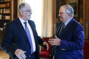 Συνάντηση Τασούλα με τον Κώστα Καραμανλή, στο Προεδρικό Μέγαρο – Τι συζήτησαν