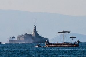 Φρεγάτα «Κίμων»: Η Ελλάδα υποδέχθηκε με τιμές τη Belharra – Η εντυπωσιακή τελετή μέσα από εικόνες