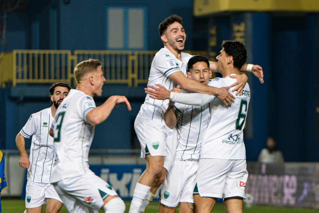 Super League: Πιο κοντά στα play offs ο Λεβαδειακός