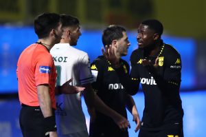 Άτυχος ο Χόνγκλα, κάκωση και… off για Αγρίνιο