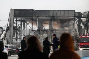 Τραγωδία στα Τρίκαλα: Εντοπίστηκε και η πέμπτη σορός στο εργοστάσιο «Βιολάντα» – Τα σενάρια για τα αίτια