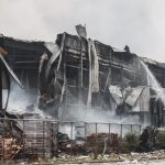 Τραγωδία στα Τρίκαλα: Όλα τα ενδεχόμενα ανοιχτά για τα αίτια της φωτιάς – Θρήνος για τις 4 εργαζόμενες