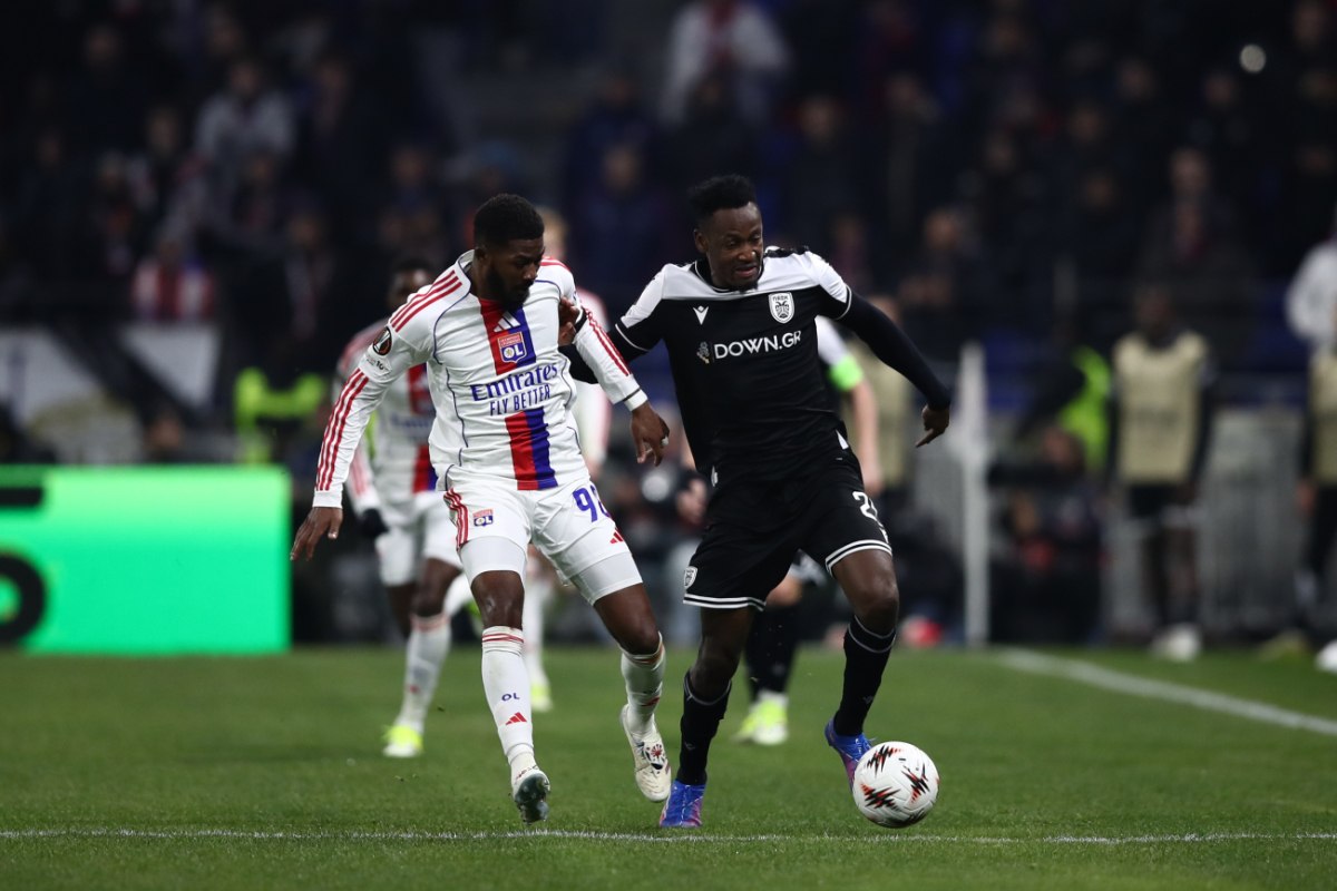 &Mu;&epsilon; &Nu;ό&tau;&iota;&gamma;&chi;&alpha;&mu; &Phi;ό&rho;&epsilon;&sigma;&tau; ή &Beta;&iota;&kappa;&tau;ό&rho;&iota;&alpha; &Pi;&lambda;&zeta;&epsilon;&nu; &omicron; &Pi;&alpha;&nu;&alpha;&theta;&eta;&nu;&alpha;ϊ&kappa;ό&sigmaf; &ndash; &Mu;&epsilon; &pi;&omicron;&iota;&omicron;&nu; &theta;&alpha; &pi;&alpha;ί&xi;&epsilon;&iota; &omicron; &Pi;&Alpha;&Omicron;&Kappa;